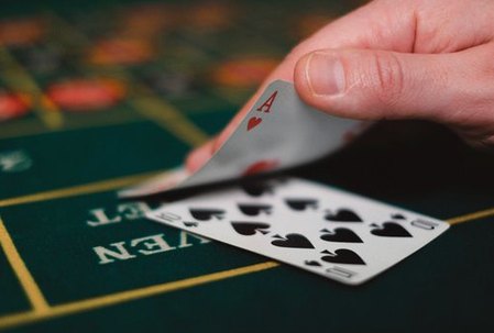 mậu binh di động F8bet
